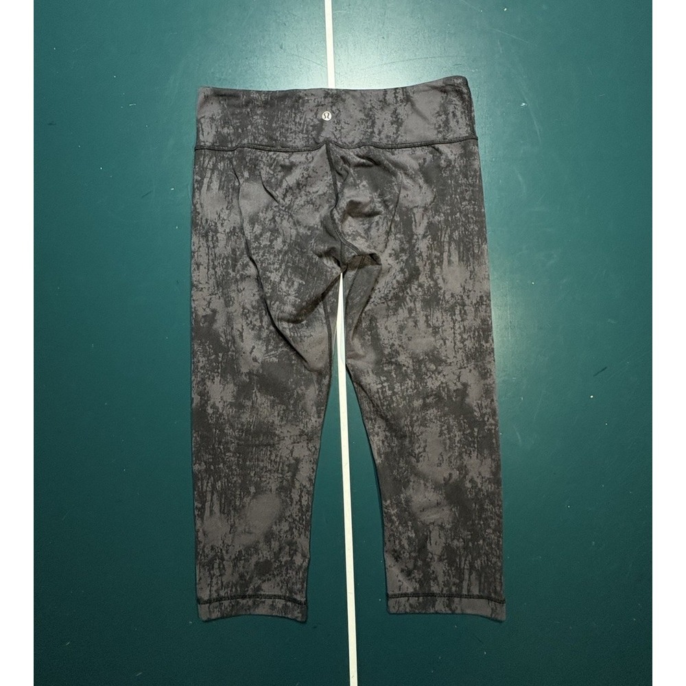 Lululemon Wunder Under Crop Leggings Gray Women's Size 10 Yoga‎ 22" Inseam